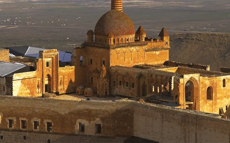 Ağrı Doğubeyazıt'da Gezilecek Görülecek Yerler!!!