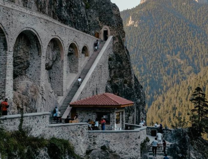 Trabzon Çarşıbaşı’nda Gezilecek GörüleceK Yerler ?